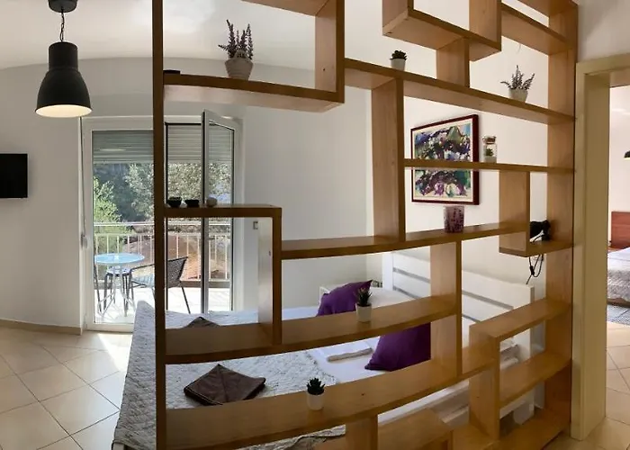 Julia * 파코스탄