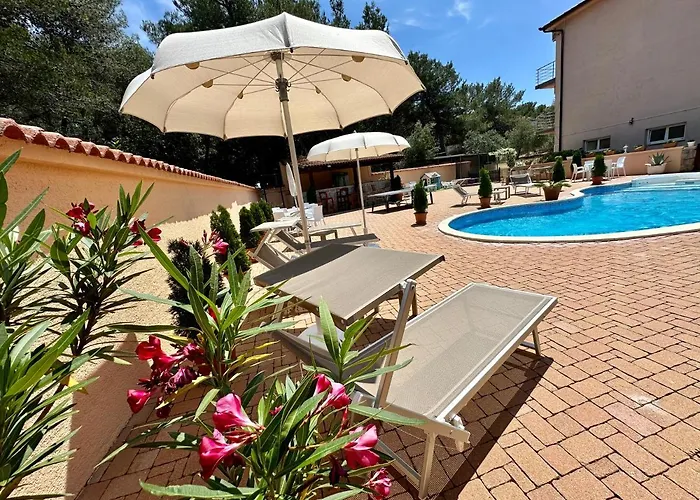 아파트 Julia 파코스탄