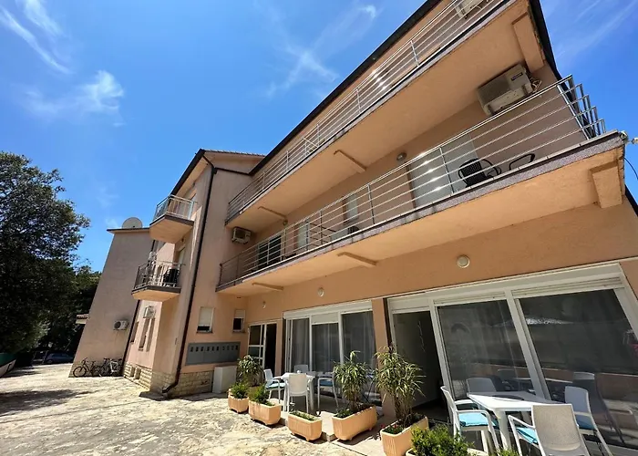 Julia * 파코스탄